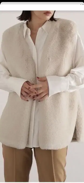 11/30까지 NATURAL BEAUTY BASIC 퍼 베스트