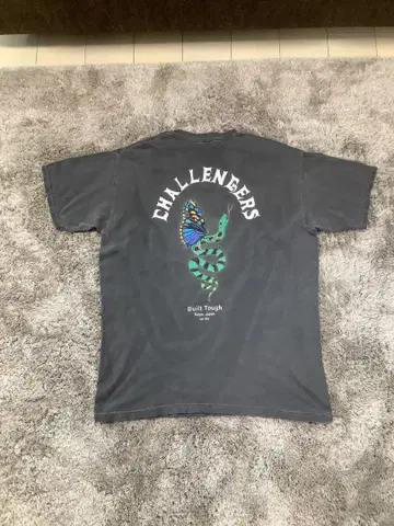 CHALLENGERS 백 프린트 T셔츠 다크 그레이