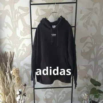 아디다스 블랙 후드티 M 사이즈