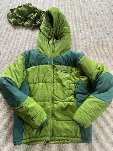 파타고니아 다스 후드티 그린 컬러 자켓