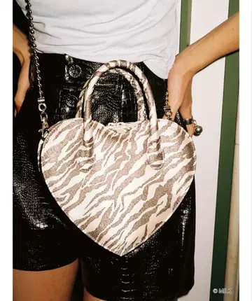 MILK 하트BAG [ 콜라보 ]