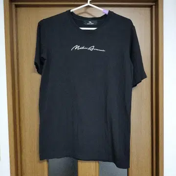 MATIN AVENIR 블랙 T셔츠