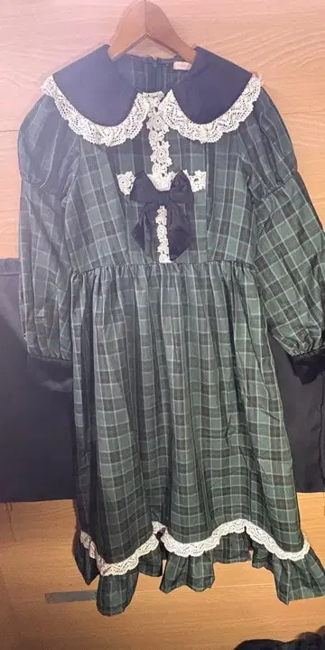 시마무라 아이노 에리 샬롯의 수요일 그린 체크 원피스