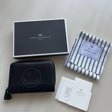 새상품급 ANYA HINDMARCH 접이식 지갑