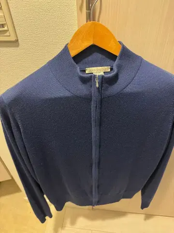 존스메들리 풀 집업 니트