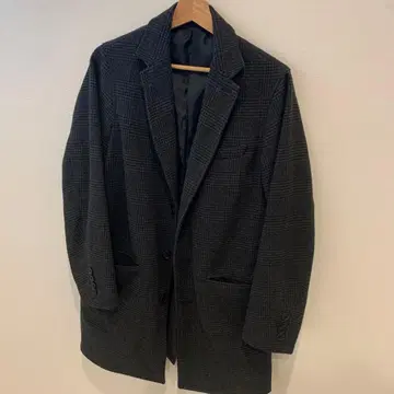 울 혼방 체크 무늬 피 코트