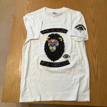 MULGA 라이온 자수 T셔츠