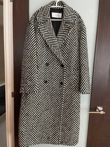 ADORE* 헤링본 롱 코트 38