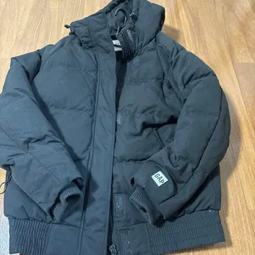 GAP 블랙 다운 자켓 XS