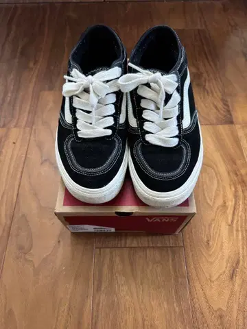 vans Rowley Classic 스웨이드 블랙