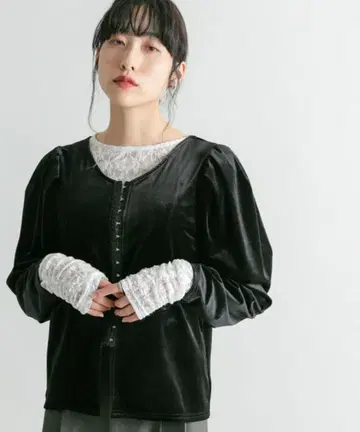 [ 익명 배송 ] KBF 퍼프 슬리브 2way 벨로아 상의