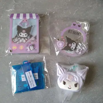 산리오 캐릭터 쿠로미 아크릴 키링 프라모델 간식 가챠