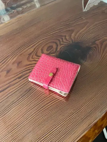 악어 가죽 지갑 핑크