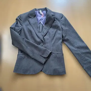 suit select 그레이 스트라이프 스커트 수트