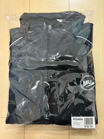 MIU404 점퍼 XL 사이즈 미사용 새상품