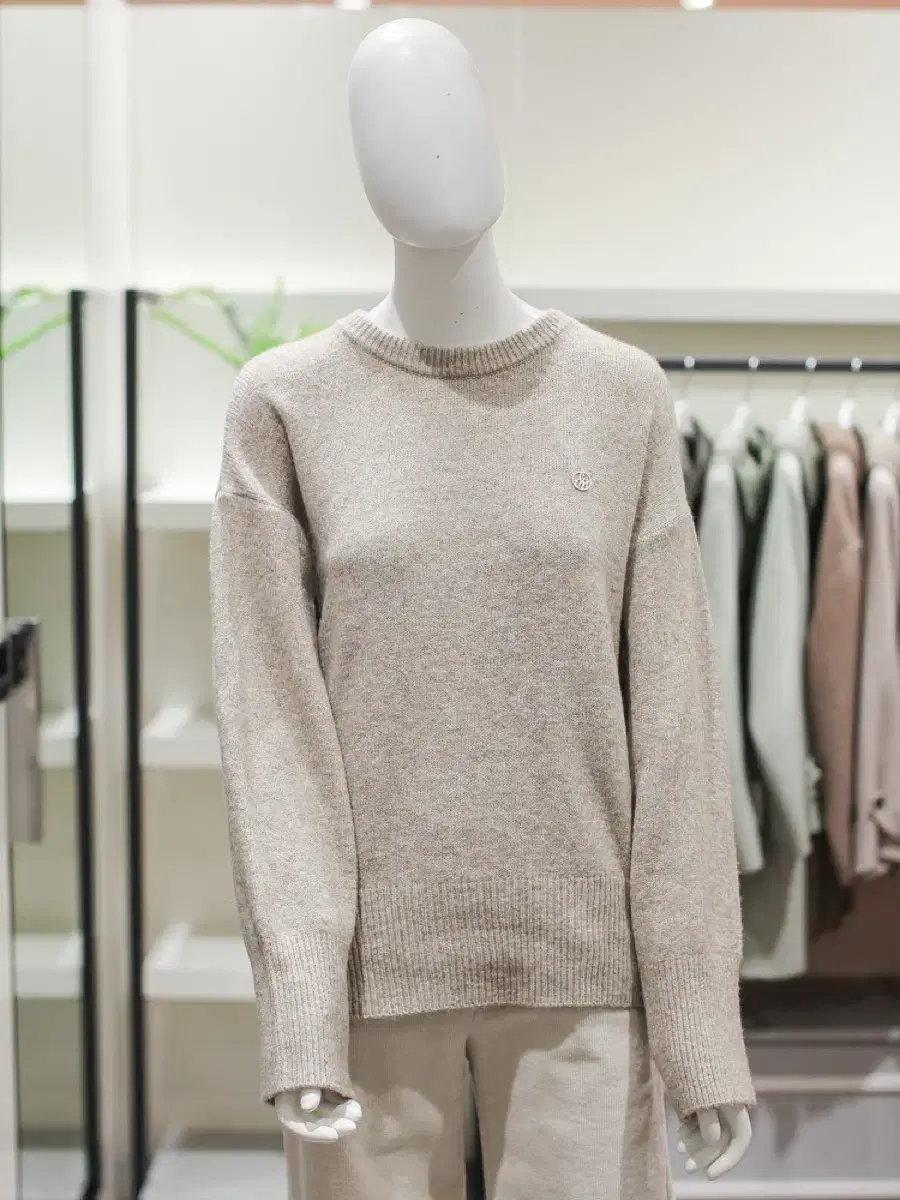 Coincoz Volume Sleeve Zip-up Cardigan #코인코즈,#가디건 on Bunjang Global Site.