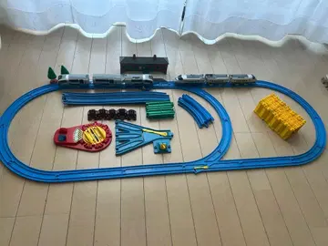 프라레일 세트 레일 기차 역 건물