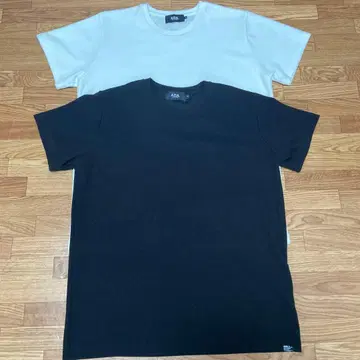 주말 가격 인하 AZUL by MOUSSY 티셔츠 화이트&블랙 세트