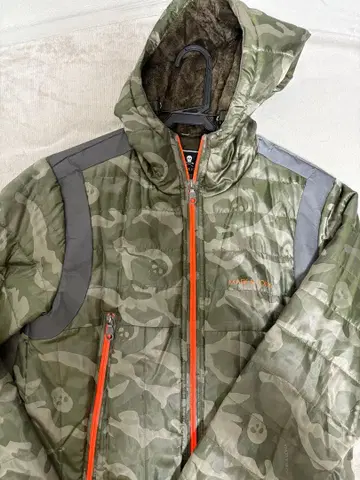 MARK & LONA 마크앤로나 카모 패턴 다운 자켓