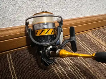 다이와 레브로스 REVROS 1003 스피닝 릴