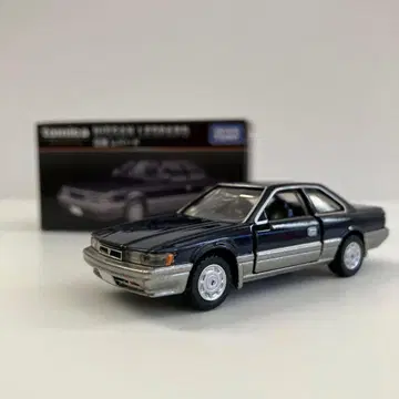 토미카 프리미엄 닛산 레퍼드 알티마 타카라토미몰 (절판)