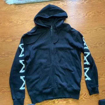 새상품급! ONE OK ROCK 지퍼 후드티 남성용 M 사이즈 블랙