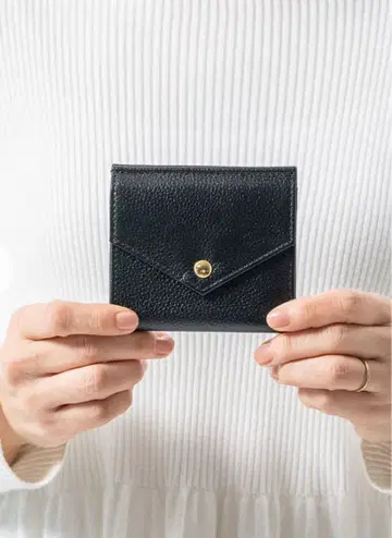 MURA 고트 슈링크 가죽 안티스키밍 스냅 버튼 이단 접이식 지갑