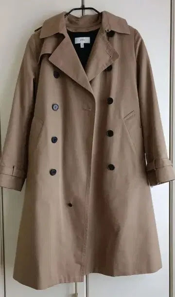 HYKE 베이지 트렌치코트 사이즈 2 하이크