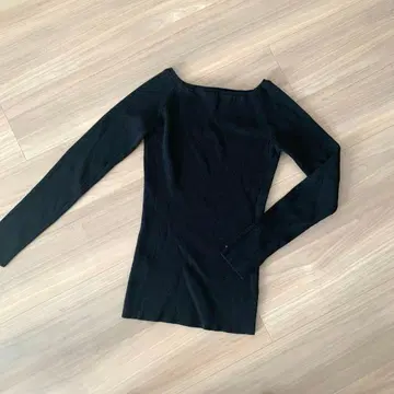 [ 새상품급 ] 스나이델 snidel 긴팔 리브 니트 보트넥 오프숄더