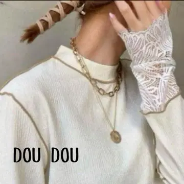 DOU DOU 레이스 절개 소매 멜로 상의