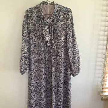 아마카 AMACA 리버티 보타이 긴팔 원피스