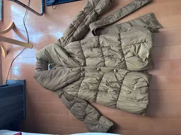 카키 버튼 부착 롱 다운 자켓