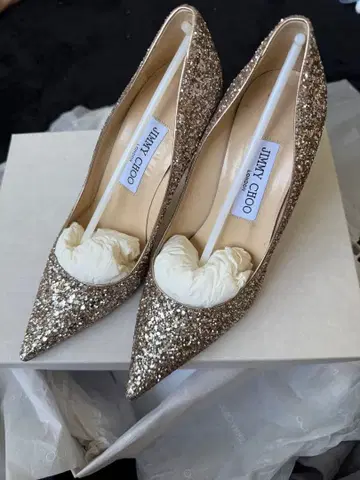 새상품급 JIMMY CHOO 글리터 하이힐 37