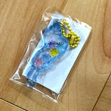 BIMAKO 캡슐 토이 투명 파란색 키체인 포함