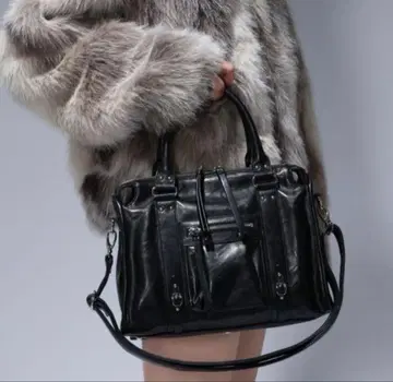 앤티크 인조 가죽 보스턴 지나시스 미사용 새상품 이번 시즌 신상