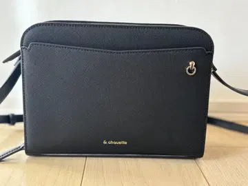 & chouette 클리어 포켓 부착 스퀘어 숄더백