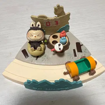 POPMART THE MONSTERS 플레이잉 게임즈 시리즈