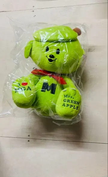 메멜 미세스 그린애플 Mrs GREEN APPLE 봉제 인형