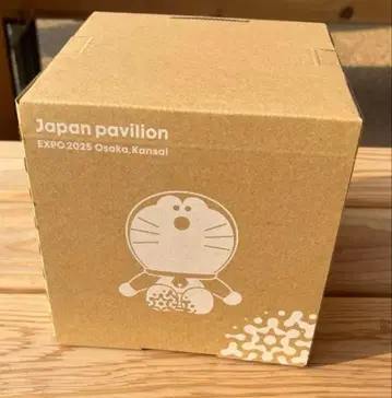 오사카 간사이 엑스포 도라에몽 재팬 베어브릭 콜라보 일본관