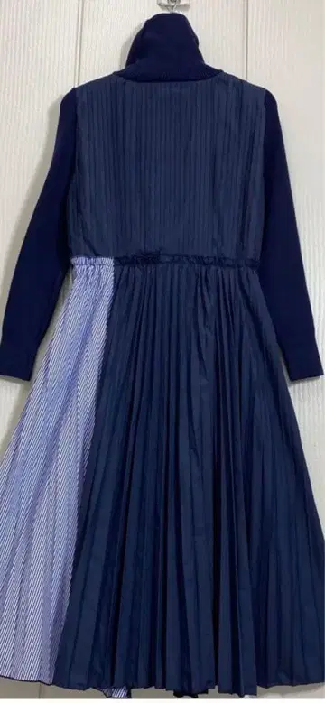 도킹 이소재 롱 원피스