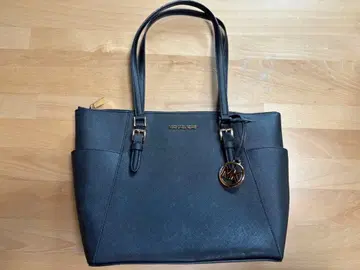 MICHAEL KORS 블랙 토트백