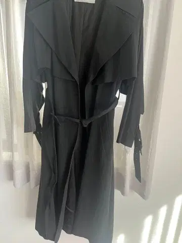 Dessin de Mode 블랙 트렌치코트