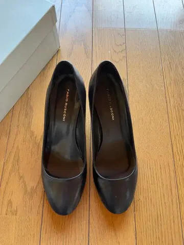 FABIO RUSCONI 블랙 펌프스 36 힐 5cm