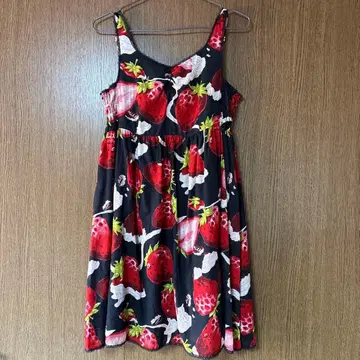 MILK 딸기 무늬 슬리브리스 미니 원피스