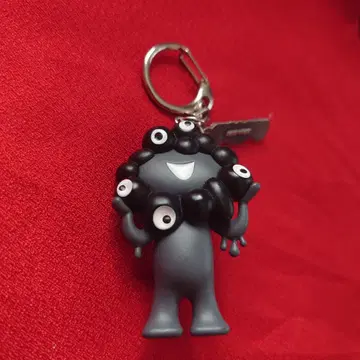 오사카 만박 블랙 미야쿠미야쿠 입체 마스코트 피규어 키링 1개