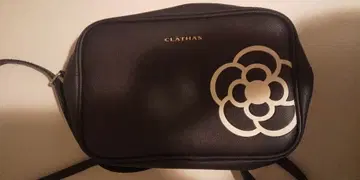 CLATHAS 블랙 숄더백 플라워 모티브