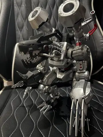 무겐드라몬 프라모델 전체 페인팅