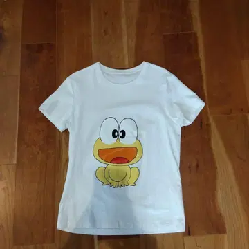 개구리 캐릭터 T셔츠 L 사이즈 화이트