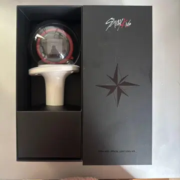 STRAY KIDS OFFICIAL LIGHT STICK ver.2