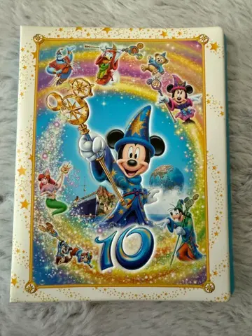 디즈니 수베니어 메달 45개 (1권)